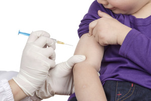 Vacunacio-dun-nen-THINKSTOCK_ARAIMA20150603_0147_1
